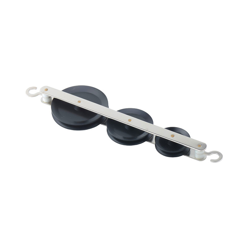 Black tandem pulley