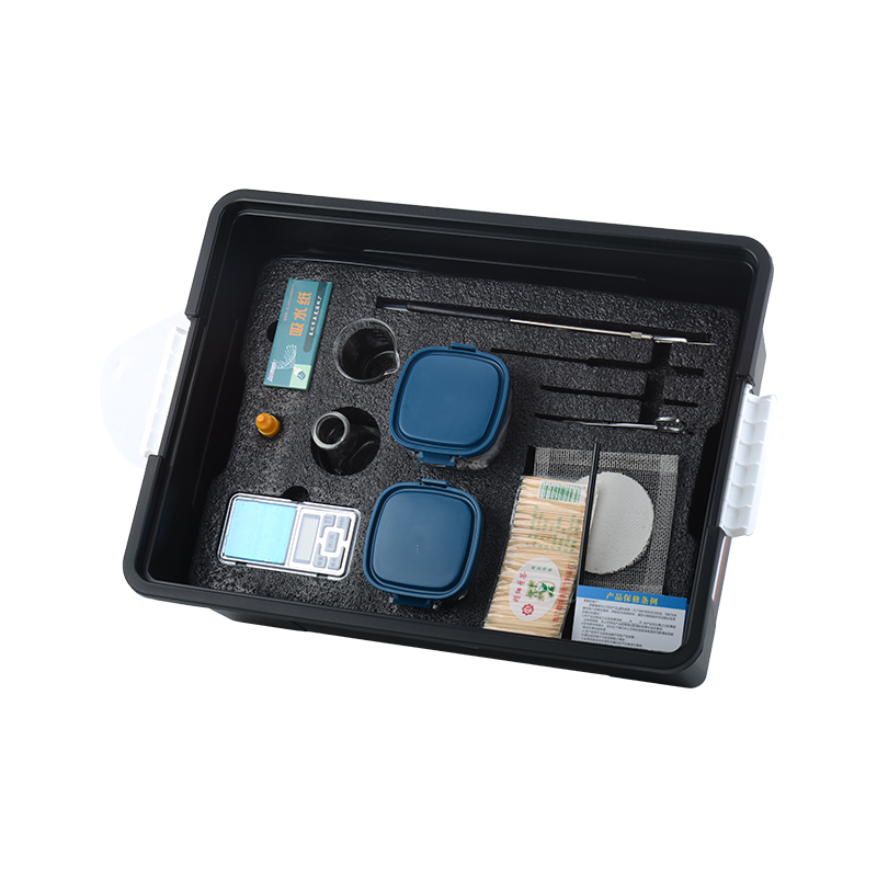 Use of microscopes, cell and microbiology labs