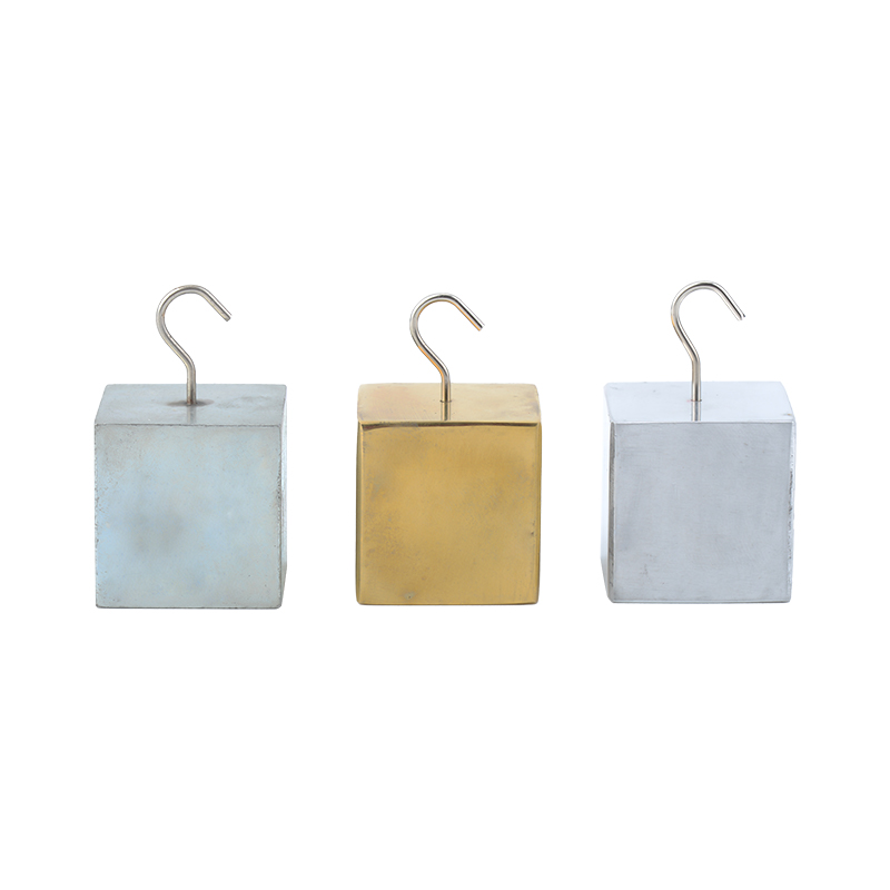 Specific gravity cubes with hook